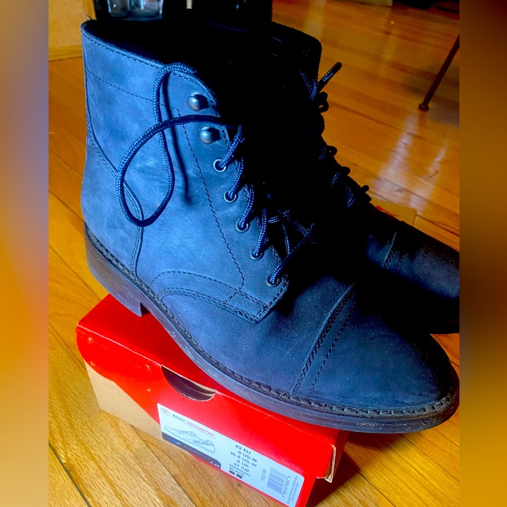 Thursday Boots Captain Blue Matte Size 9